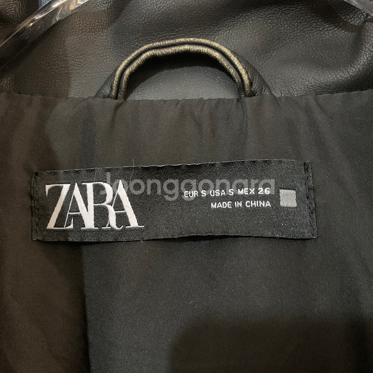 S 자라 페이크 레더 크롭 패딩 베스트 조끼--4