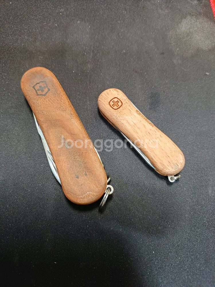 빅토리녹스 에볼루션10+ 웽거 에볼루션81 우드--1