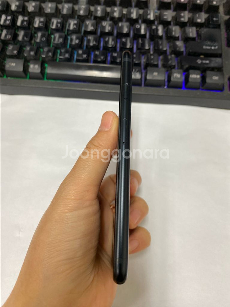 아이폰SE3 미드나잇 SS급 128GB 무잔상--5