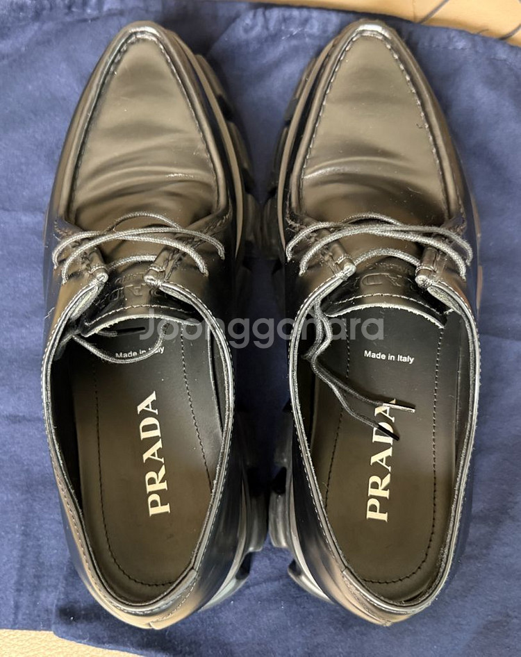 [38.5] 프라다 모놀리스 브러쉬드 레이스업 로퍼--8