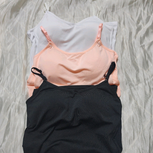 Chuu 쇼핑몰 캡내장 나시 3종(실착없음)