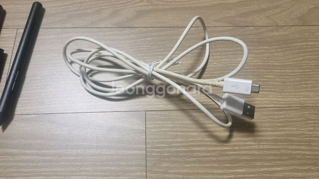 와콤 One CTL-472 펜 태블릿--3