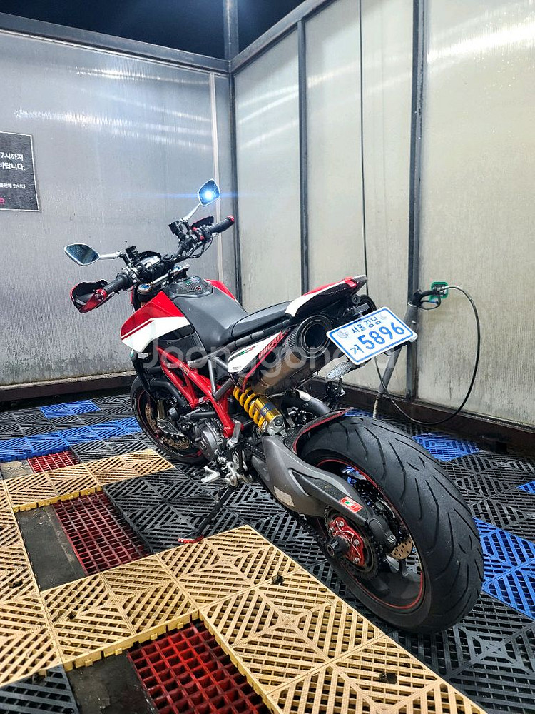 20년 하이퍼모타드 950sp 팝니다 (구변초완전풀옵션--3