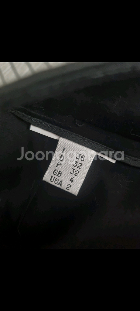 새것같은 이태리 정품 모스키노 블랙 레이스 바지--4