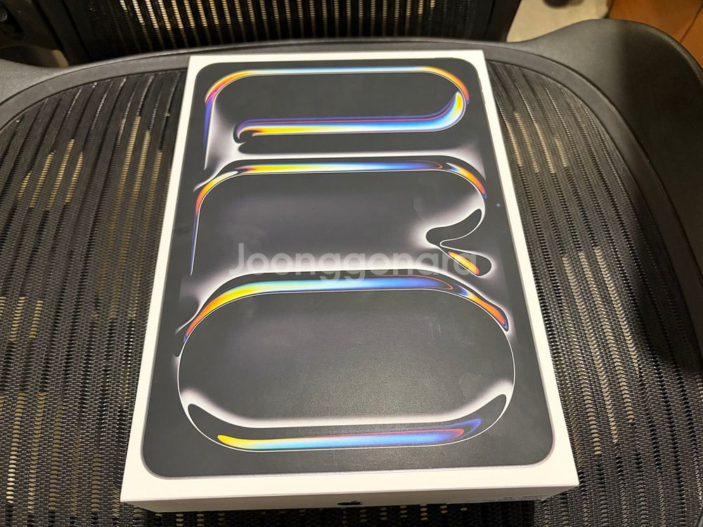 아이패드프로 11 M4 셀룰러 256G 미개봉 새제품--0