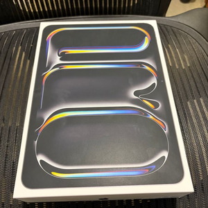 아이패드프로 11 M4 셀룰러 256G 미개봉 새제품