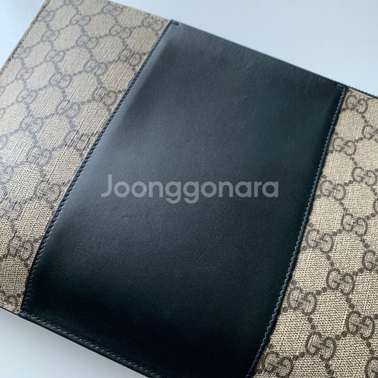 구찌 GG 수프림 클러치--7