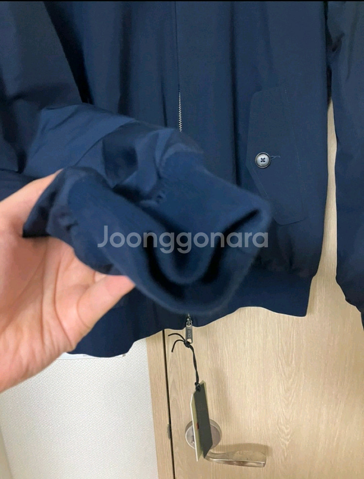 바라쿠타G9 네이비 44 슬림핏 판매(6시까지만 판매)--1