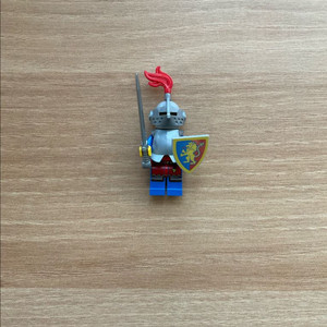 캐슬 관련 피규어(사자,팔콘,포레스트)