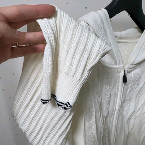 마인 가디건 팸셀