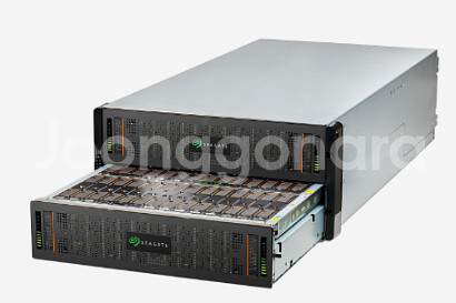 Seagate E5U84 JBOD--1