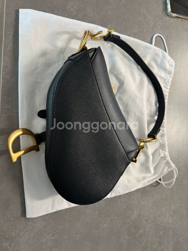 디올 새들백 미듐 카프스킨 상태좋음--3