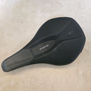 스페셜라이즈드 파워 콤프 미믹 안장 143mm