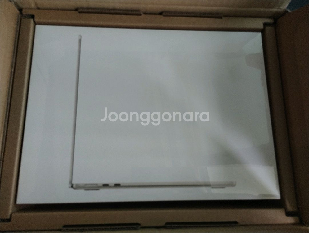 서울] 맥북 에어 M2 13 16GB 256GB 미개봉--0