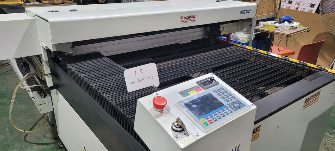 1325 볼스크류 서보 레이저커팅기--2