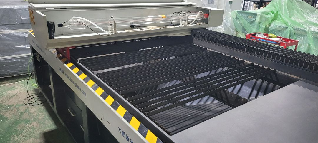 1325 볼스크류 서보 레이저커팅기--4