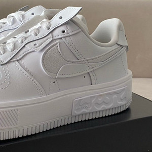 나이키 에어포스 1 폰탄카 화이트 245