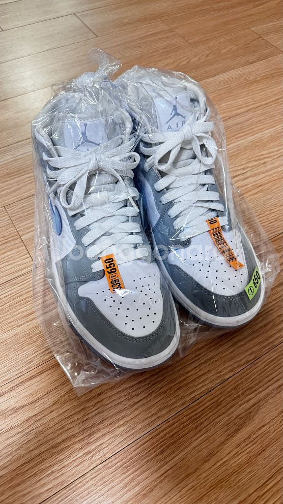 나이키 조던1 미드 울프그레이 245--2