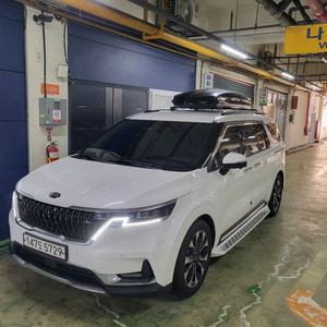 4세대카니발 21년식 시그니처