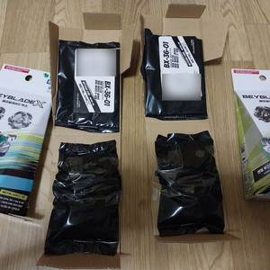 베이블레이드 X 웨일 웨이브 1번 확정판 판매합니다.