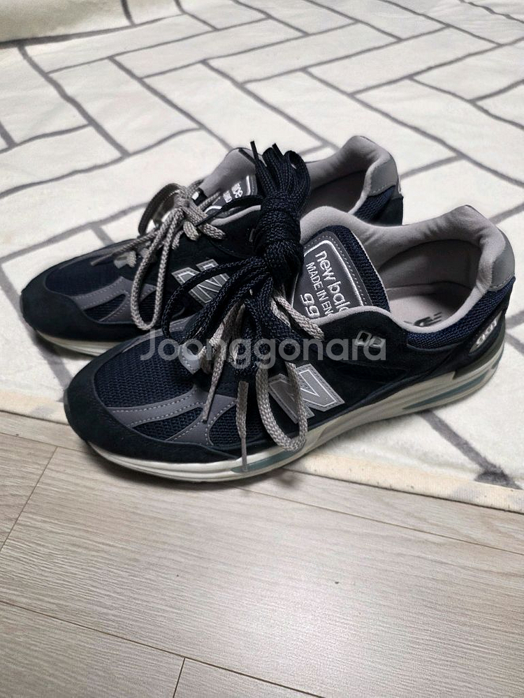991v2 네이비 275 팝니다.--0