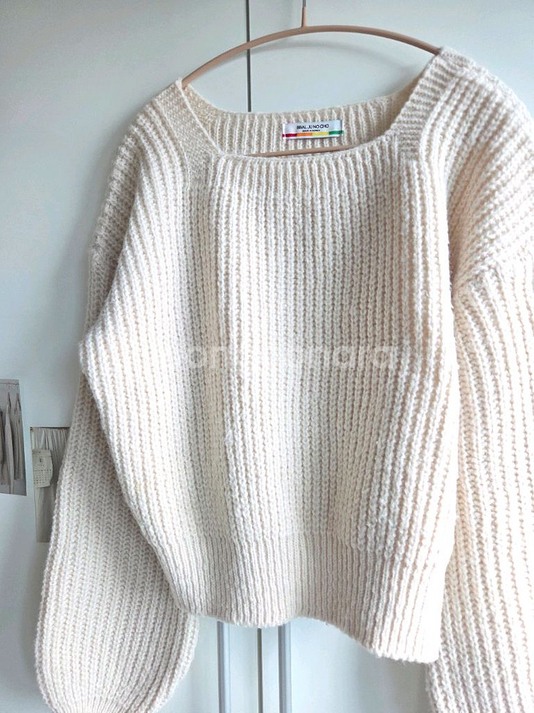 스퀘어넥 니트 베이지--1