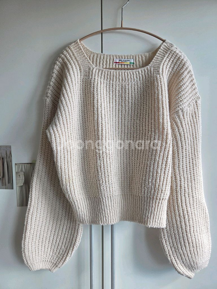 스퀘어넥 니트 베이지--0