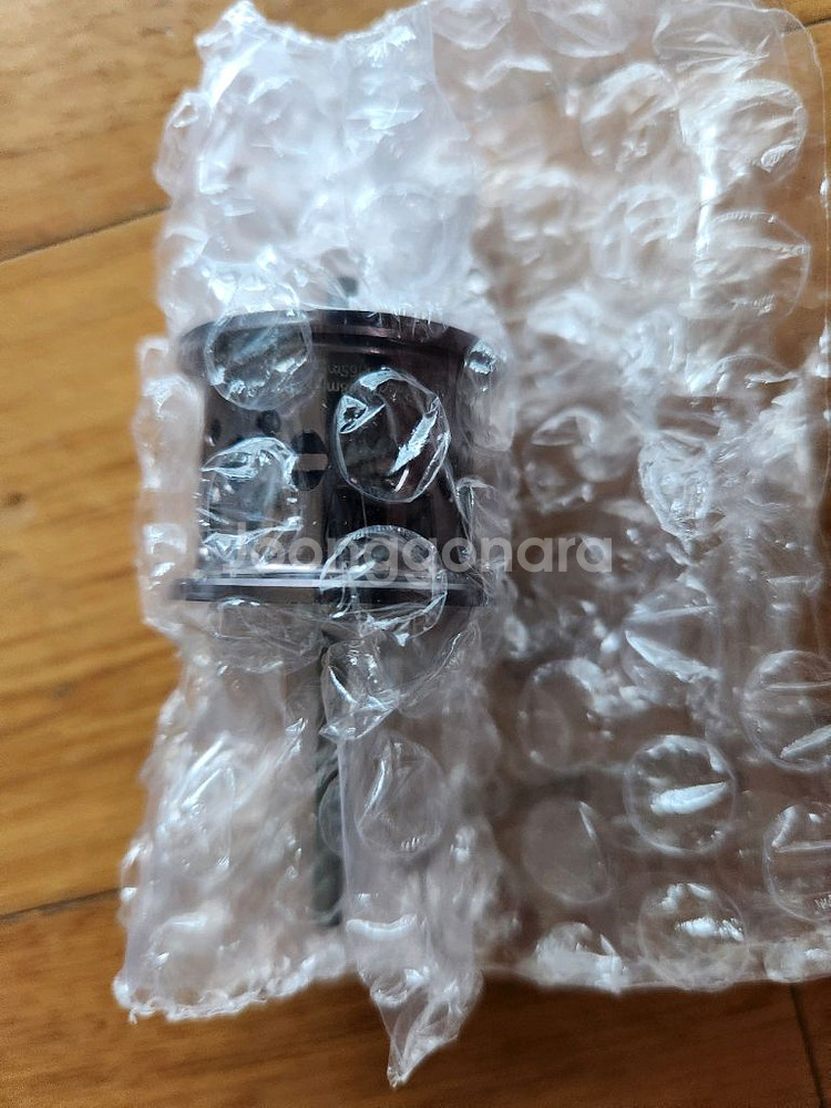 아큐라 베이트 릴 7점대 +보조스풀 미사용품--2