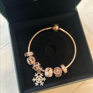 판도라 로즈골드 참 팔찌 일괄