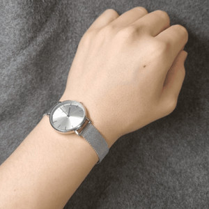 다니엘웰링턴 은색 실버 시계 28mm