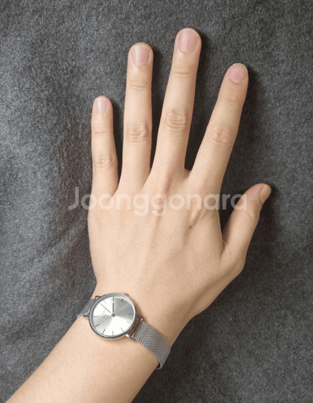 다니엘웰링턴 은색 실버 시계 28mm--1