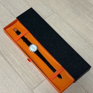 경북지방경찰청장 기념 여성 손목시계 (새상품)