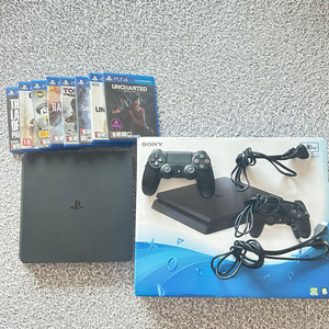 플스4(타이틀 8개 포함) 판매합니다.