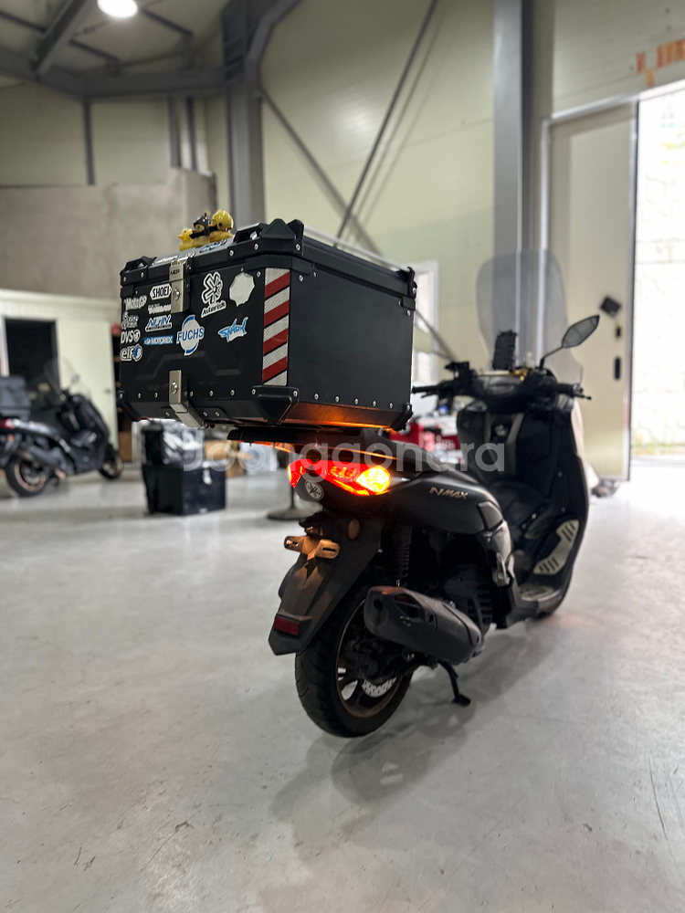 22년식 야마하 Nmax125 1만Km 깔끔한 차량판매--6