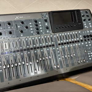 베링거 x32 디지털 믹서 (풀사이즈) 광주