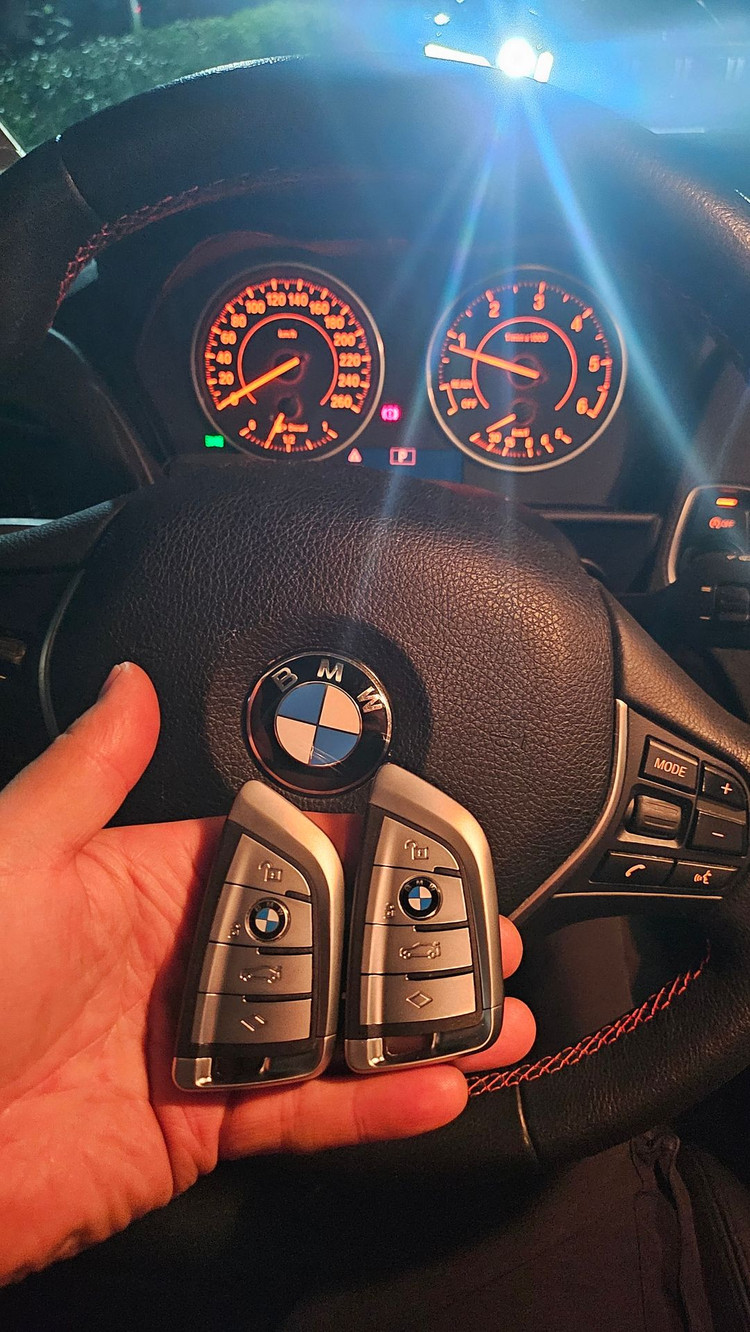 BMW 118d 분실 후 스마트키 2개 신규 제작 이미지