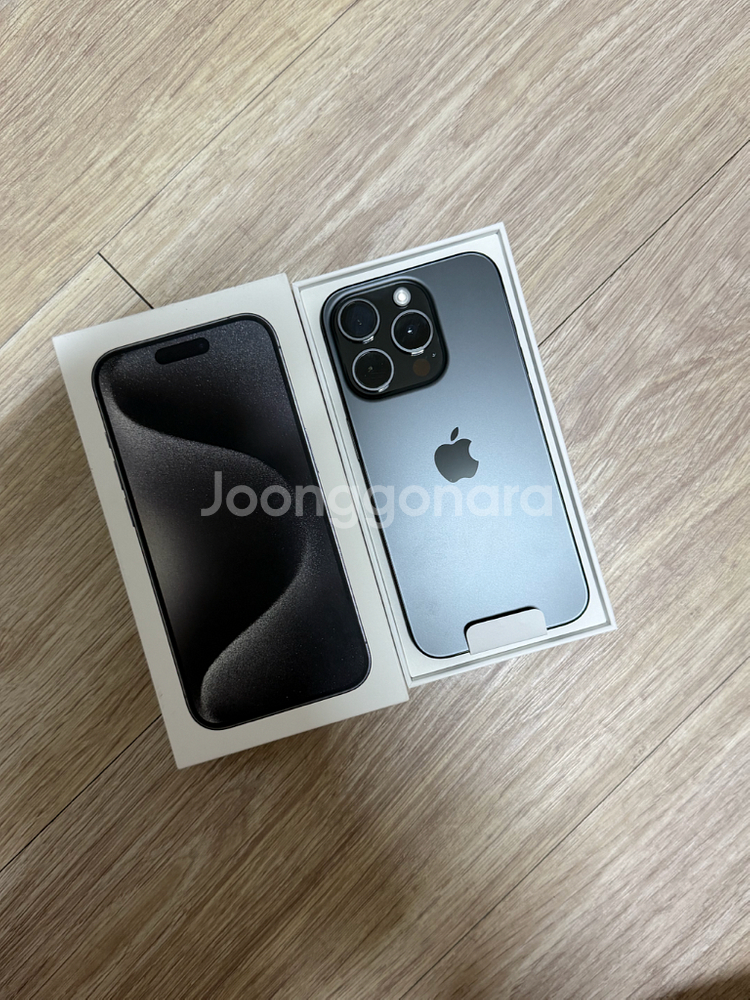 아이폰 15pro 128gb 블랙티타늄 리퍼폰--1