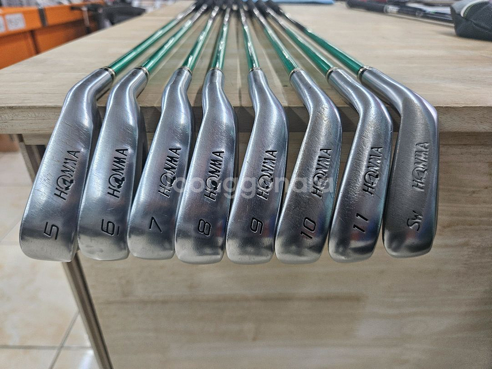 혼마 베레스 2스타 아이언 세트--2