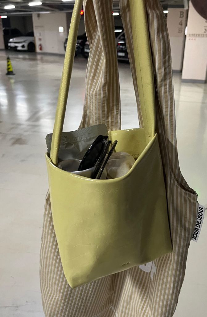 주르드 피칸백 레몬 버터 컬러 새상품 이미지