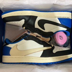 ljr/스캇 프라그먼트 조던1 로우/260 새상품 판매