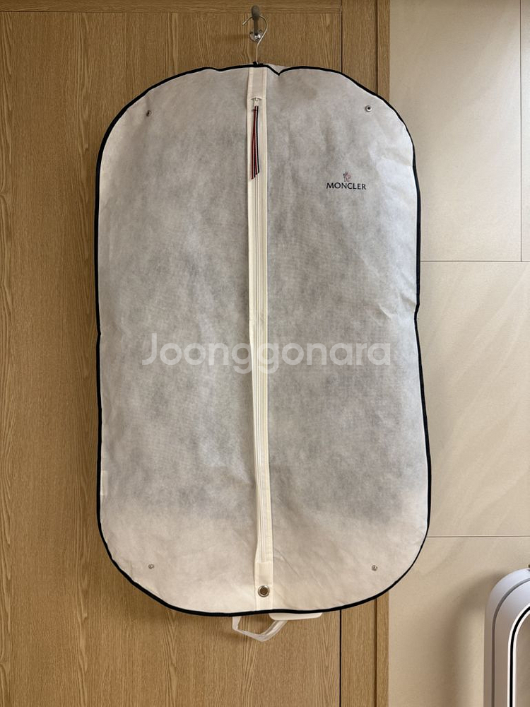 몽클레어 클루니 6사이즈 (새상품급)--7