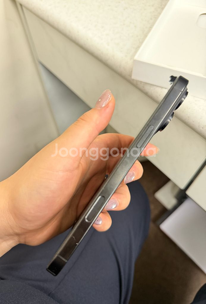아이폰16 프로맥스 512GB, 블랙 (6개월 사용)--2