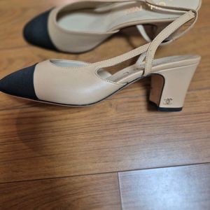 샤넬 스타일 투톤 펌프스 38