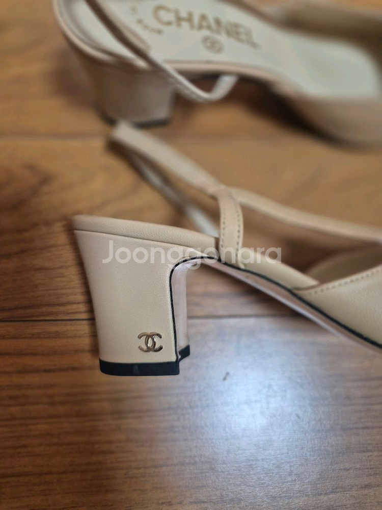 샤넬 스타일 투톤 펌프스 38--5