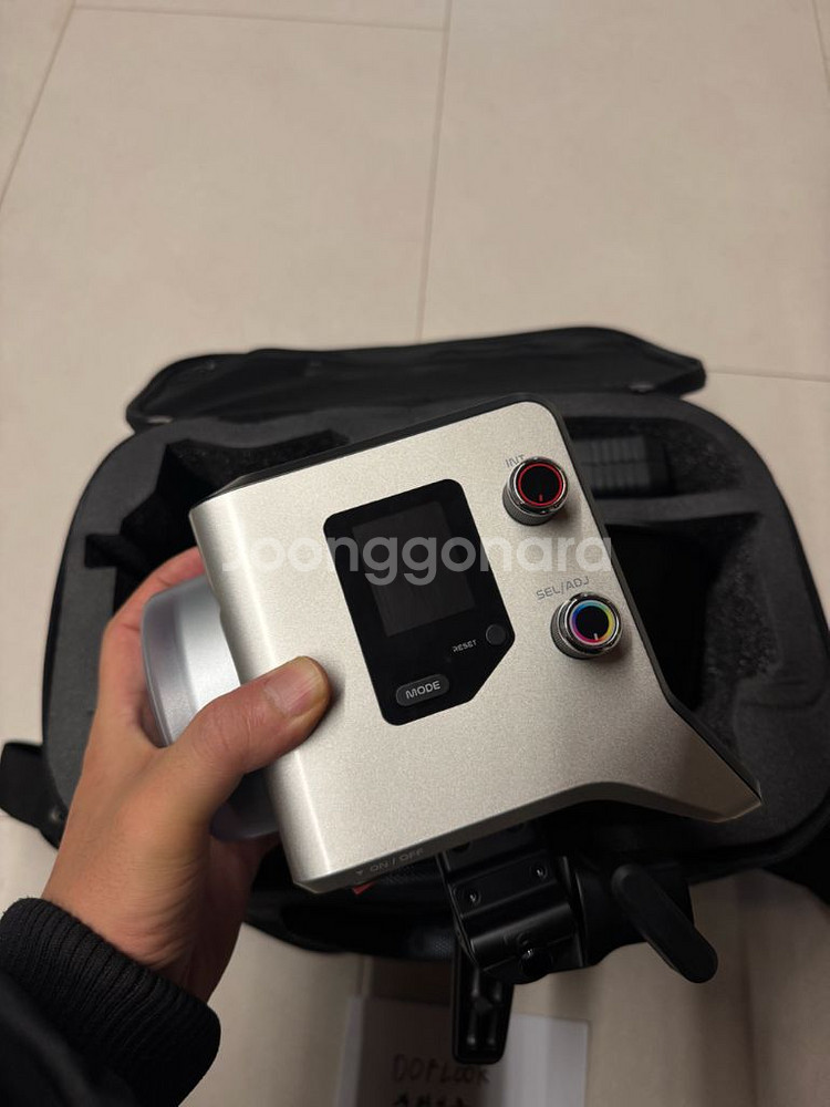 스몰리그 RC 220C RGB 지속광 조명 판매합니다.--2