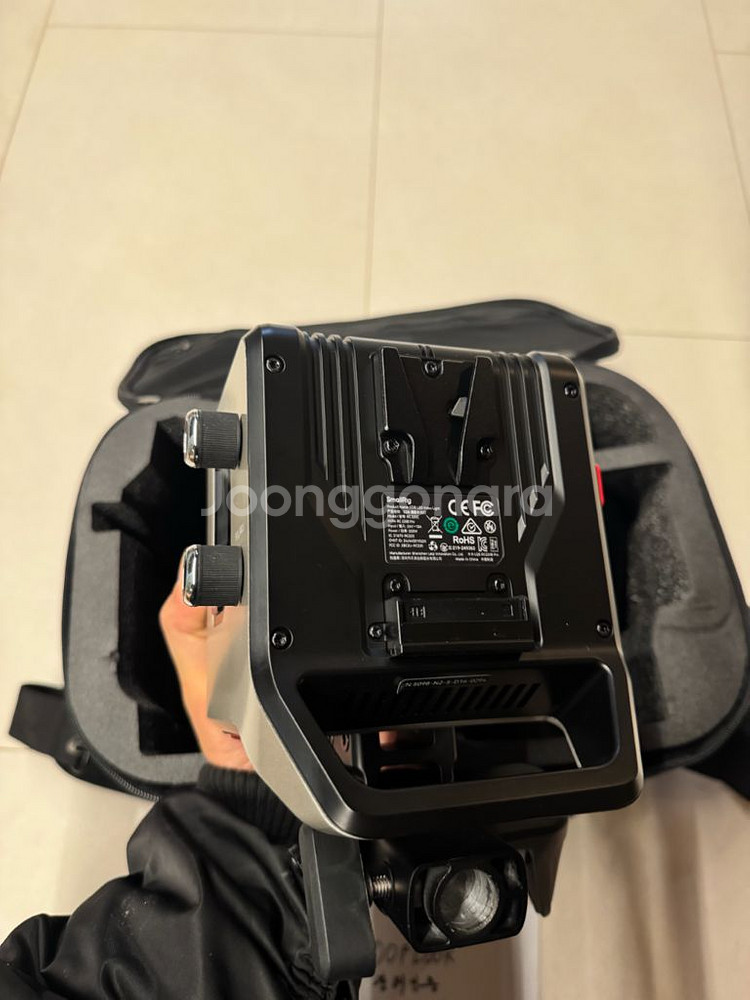 스몰리그 RC 220C RGB 지속광 조명 판매합니다.--3