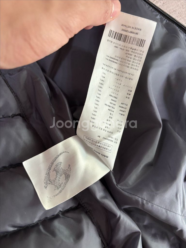 24 fw 산산기어 경량패딩 블랙--1