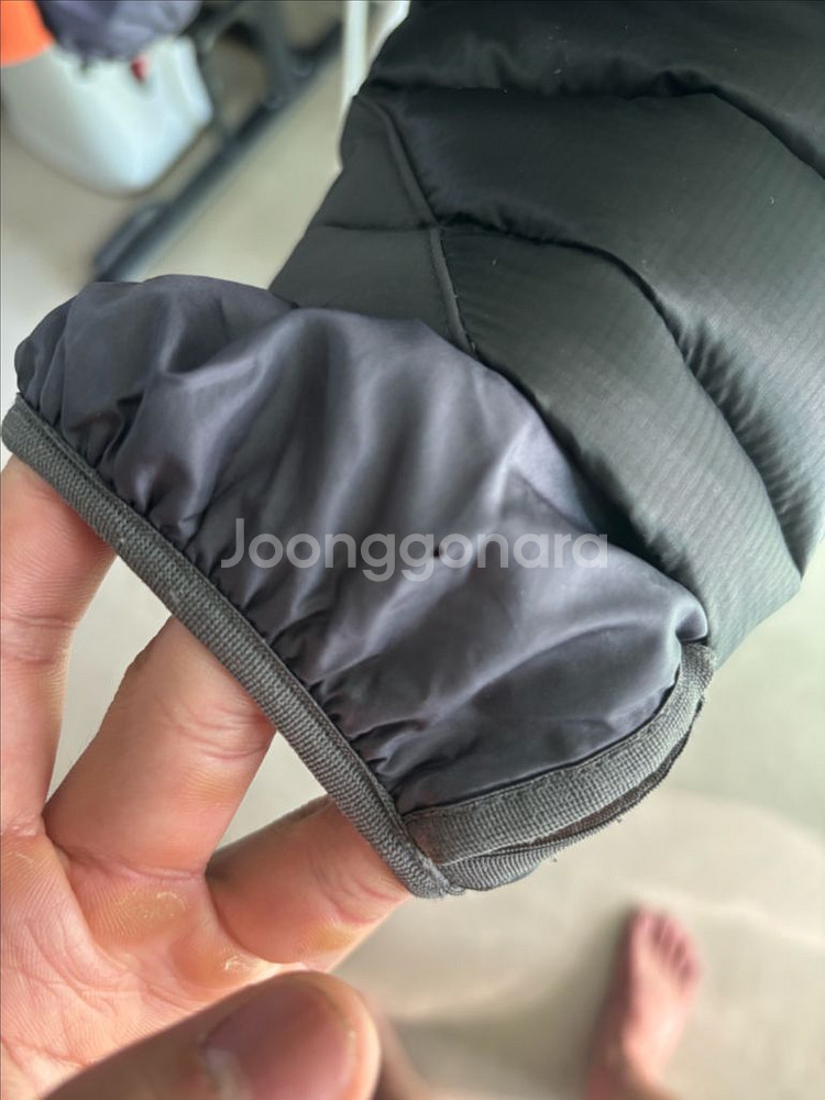 24 fw 산산기어 경량패딩 블랙--4