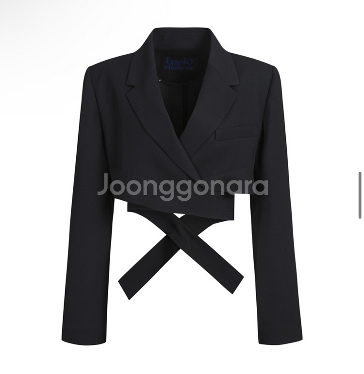 럭키슈에뜨 크롭 자켓--7