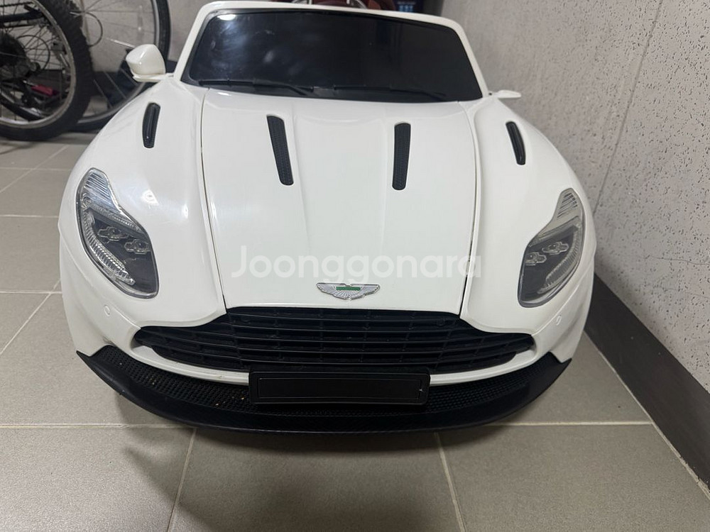 에스턴 마틴 유아전동자동차--5